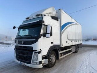 Volvo FM330 4x2 E6 Carrier-cooler 7.7m box refrigerated truck