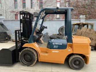 Toyota 7FD30 diesel forklift 2021