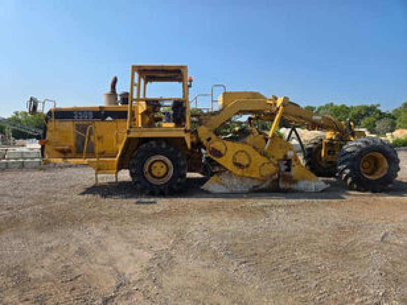 Caterpillar 2002 - Ana Fotoğraf