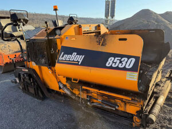 LeeBoy 8530 crawler asphalt 2013 - Ana Fotoğraf